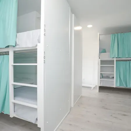 Aroucehostel * Casal de Ermio