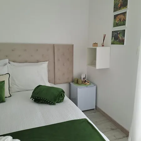 Aroucehostel *