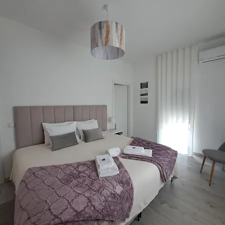 Aroucehostel