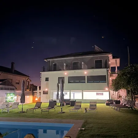 Aroucehostel *