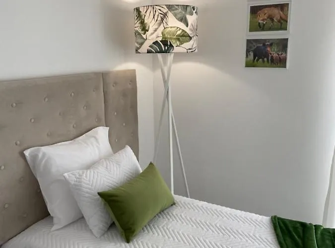 Aroucehostel Albergue Casal de Ermio