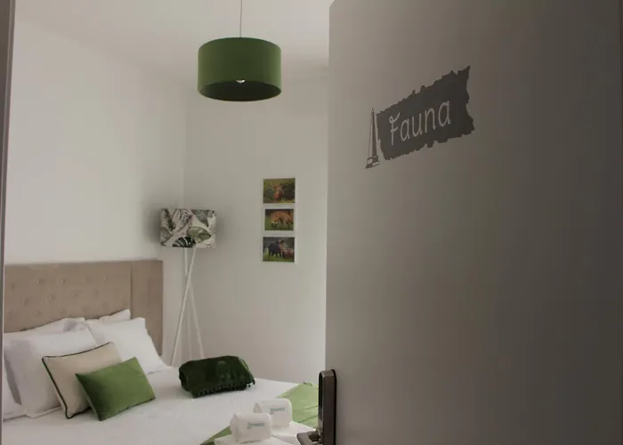 Aroucehostel * Casal de Ermio