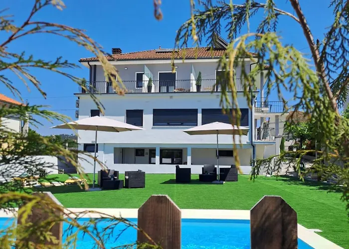 Albergue Aroucehostel *