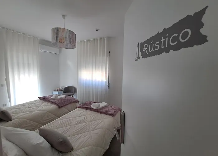 Aroucehostel Albergue Casal de Ermio